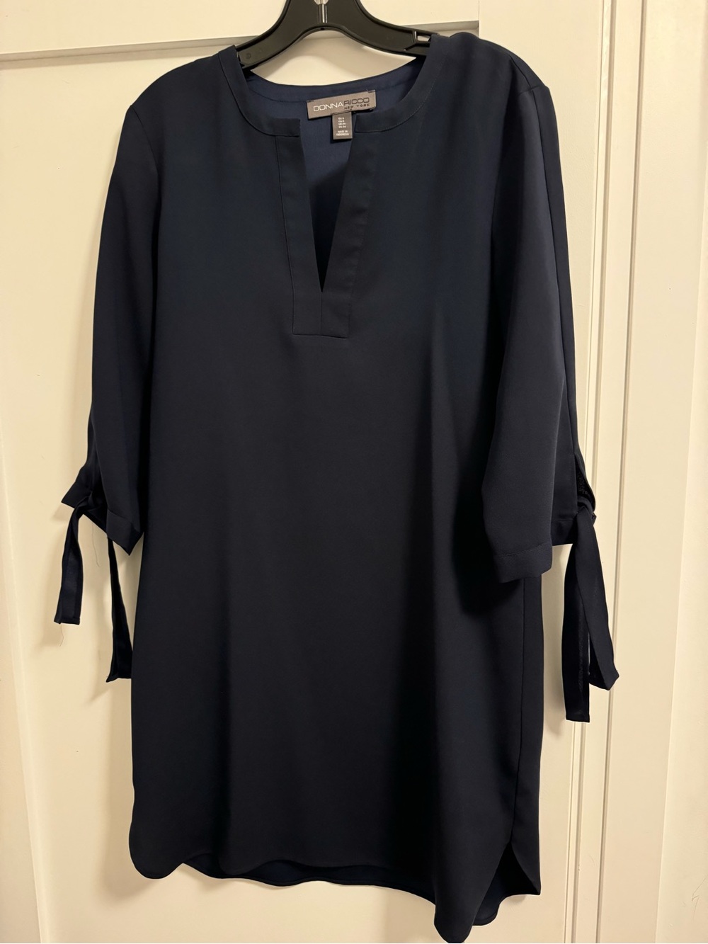 Donna Ricco Navy Tie-Sleeve Midi Dress